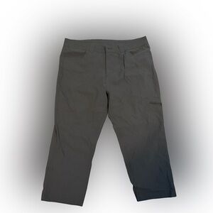 Eddie Bauer Women’s Dark Gray Capri Hiking Pants